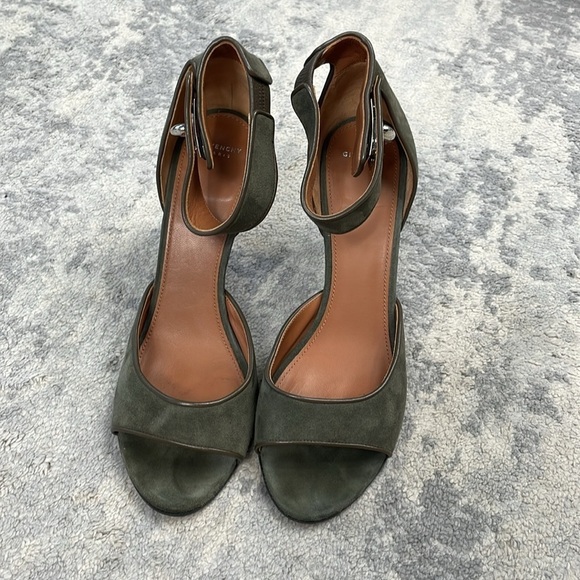 Givenchy Shark Lock Ankle Strap Stiletto Heels Sandals Gray Suede Sz 40 - Picture 8 of 15